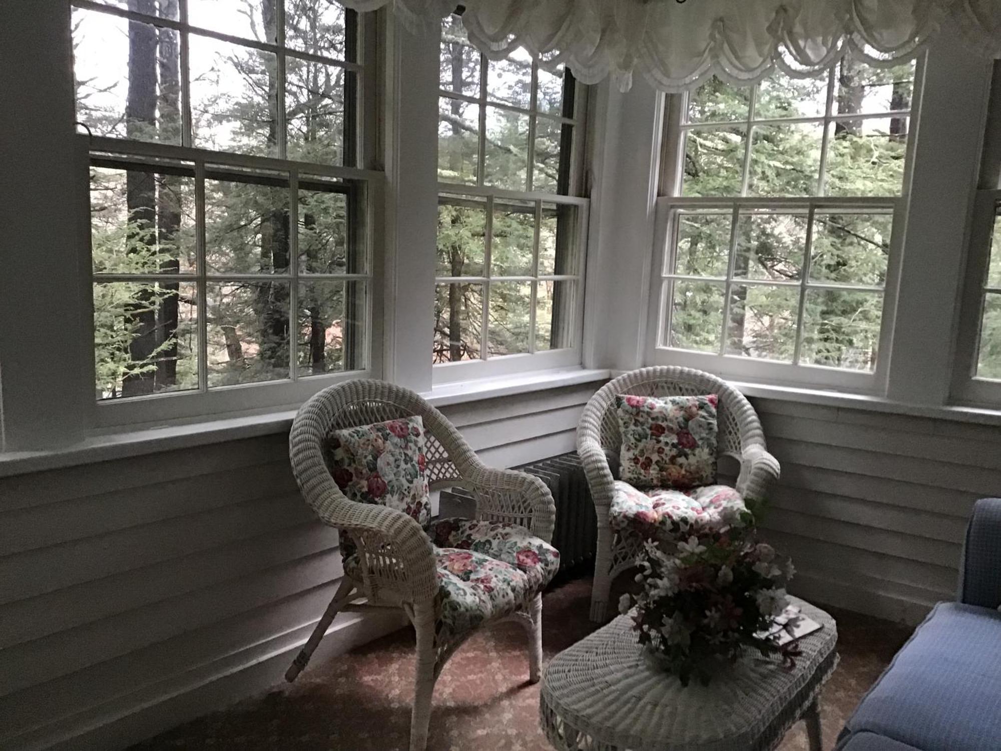 Brookview Manor Inn Canadensis ภายนอก รูปภาพ