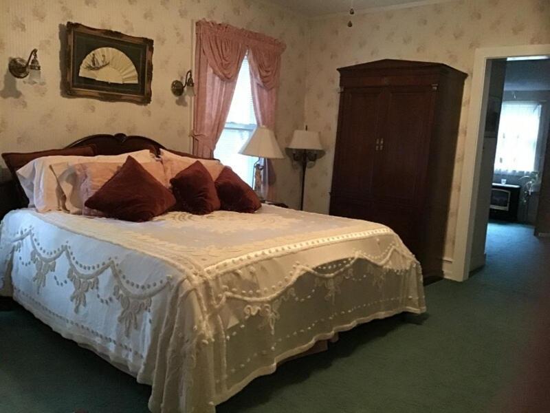 Brookview Manor Inn Canadensis ภายนอก รูปภาพ