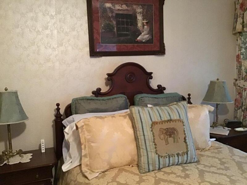 Brookview Manor Inn Canadensis ภายนอก รูปภาพ