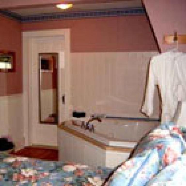 Brookview Manor Inn Canadensis ภายนอก รูปภาพ