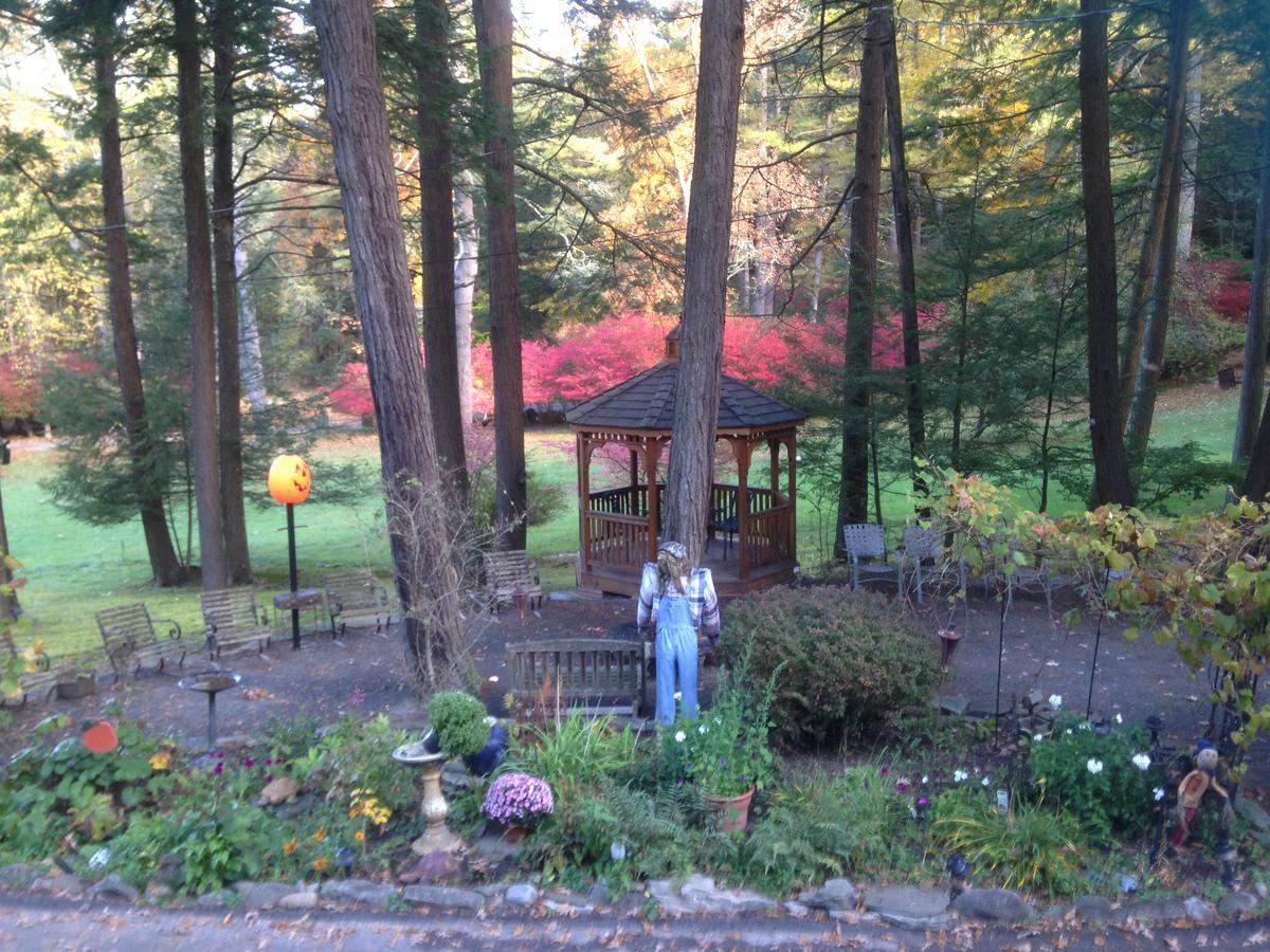 Brookview Manor Inn Canadensis ภายนอก รูปภาพ
