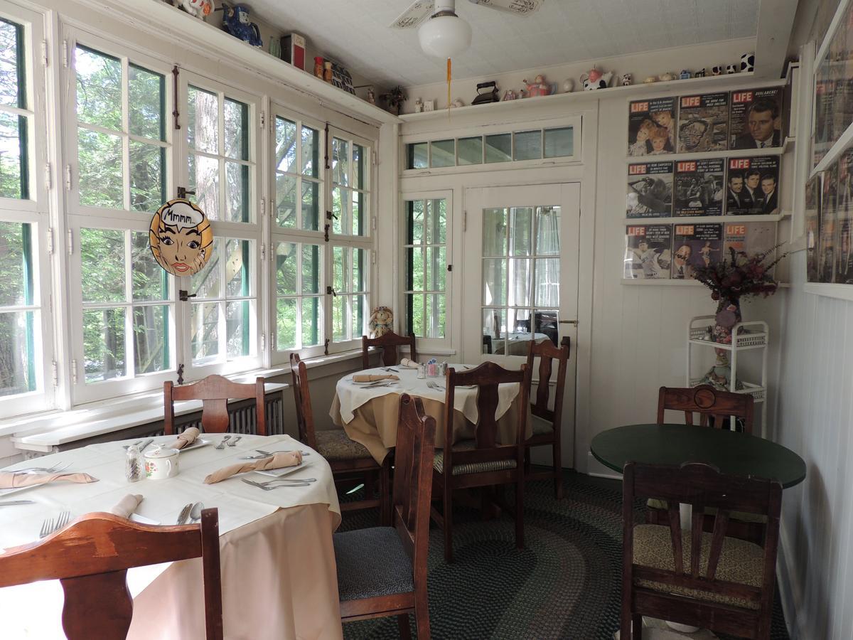 Brookview Manor Inn Canadensis ภายนอก รูปภาพ